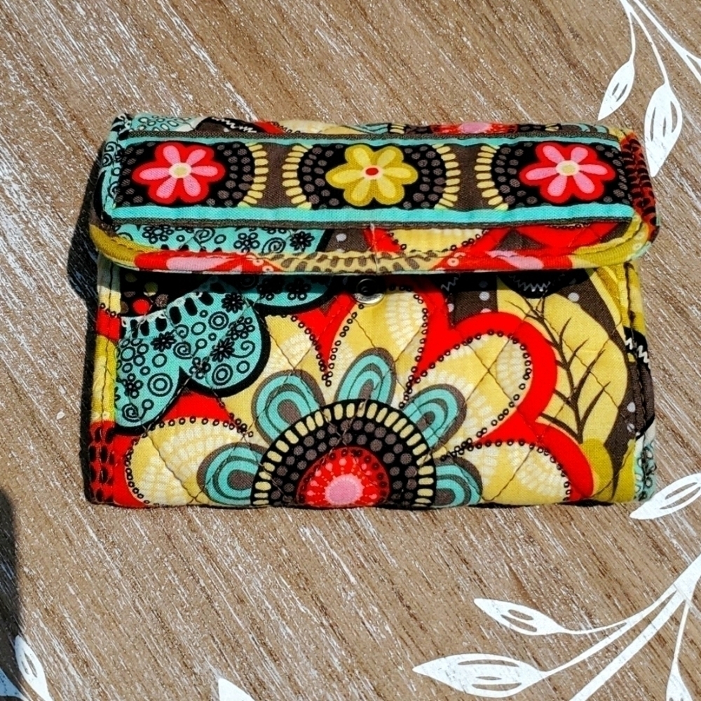 Vera Bradley Floral Diamond Quilted RFID Tri Fold Wallet